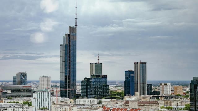 Najwyższy budynek w Warszawie - ile ma pięter i co go wyróżnia? Najwyższy budynek w Warszawie - ile ma pięter i co go wyróżnia?